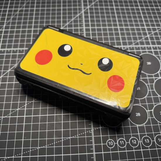 Carcasa superior estilo Pikachu para Ayn Thor
