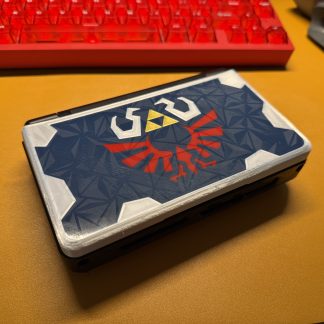 Carcasa superior con el escudo Hylian para Ayn Thor