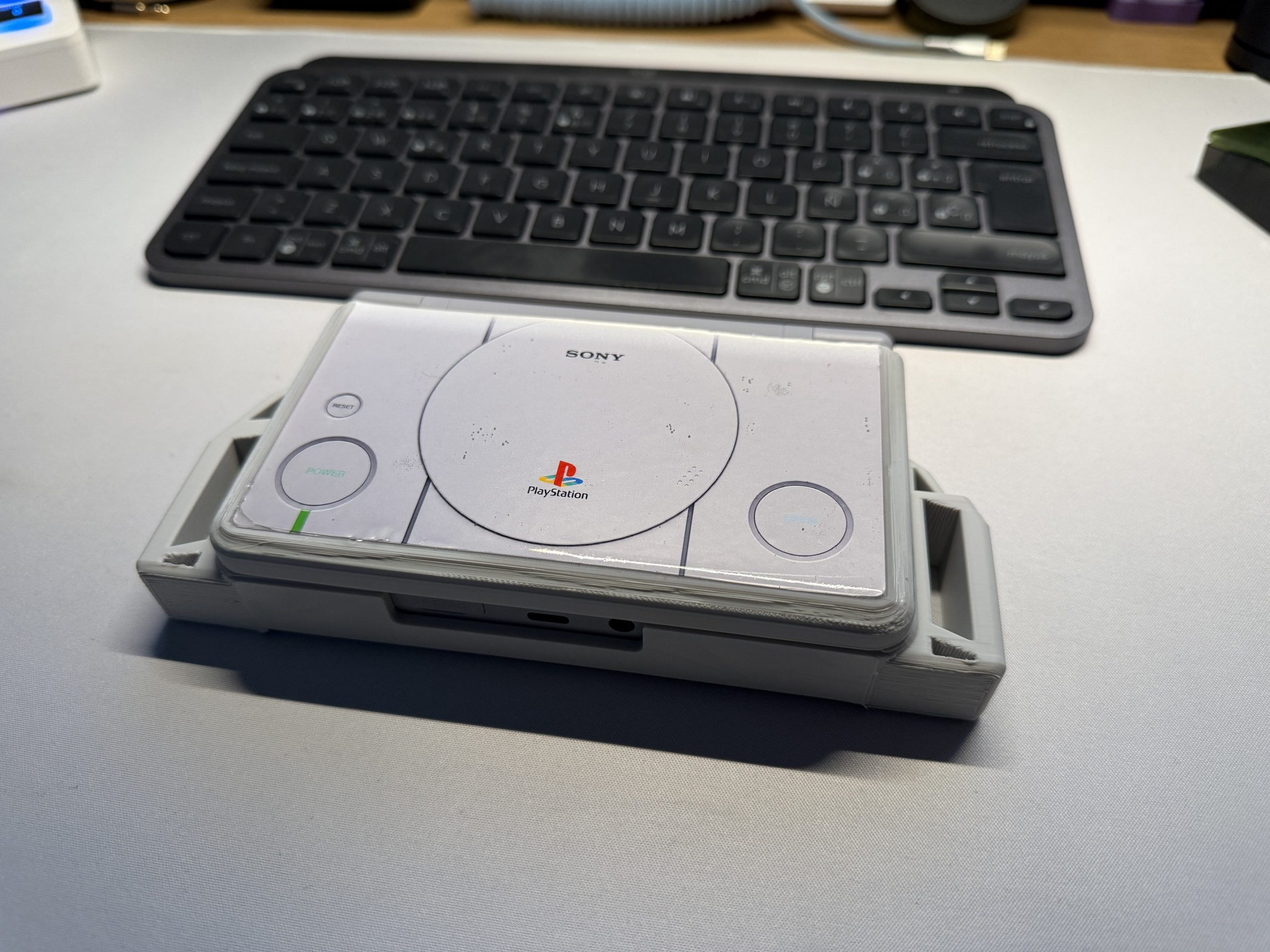 Carcasa Vinilo PS1 para Retroid Pocket Flip 2 - Imagen 3
