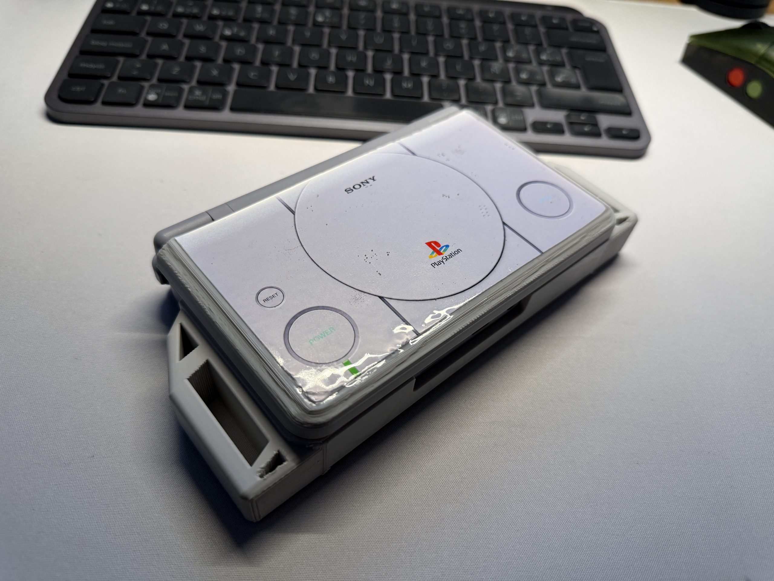Carcasa Vinilo PS1 para Retroid Pocket Flip 2