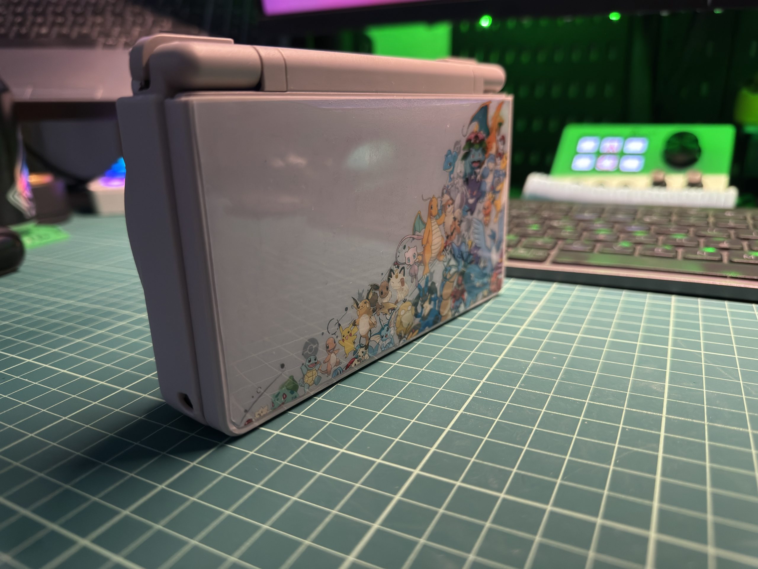 Carcasa Vinilo Pokemons para Ayn Thor - Imagen 3